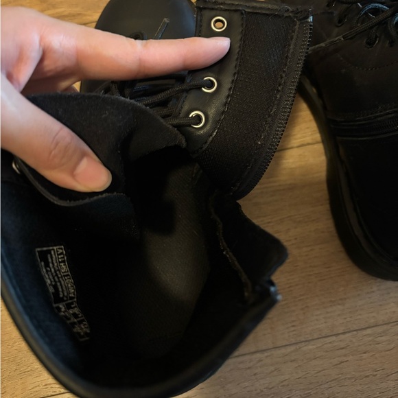 Dr. Martens Unisex-Child 1460 Softy T Boot - Picture 5 of 13